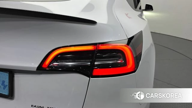 Tesla Model Y id 4975993 из Кореи 15