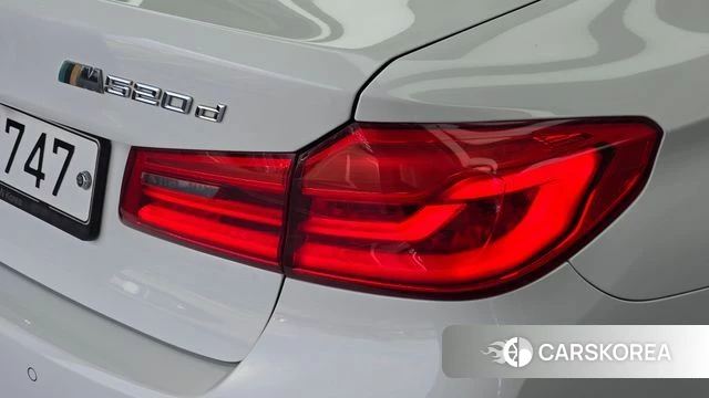 BMW 5 Series (G30) id 4978361 из Кореи 15