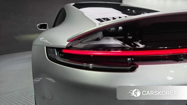 Porsche 911(992) id 4770032 из Кореи 15