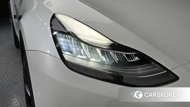 Tesla Model Y id 4935932 из Кореи 15