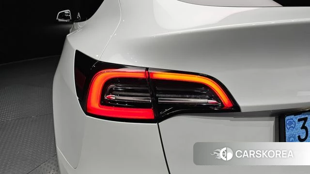 Tesla Model Y id 4750447 из Кореи 15