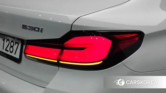 BMW 5 Series (G30) id 4985985 из Кореи 15