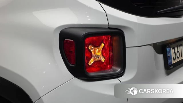 Jeep Renegade id 4922730 из Кореи 15