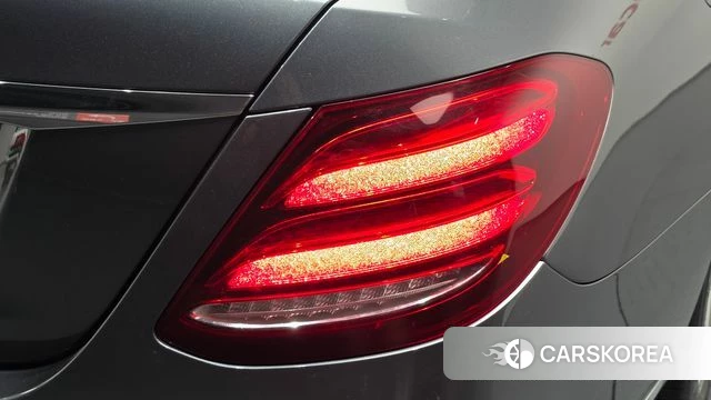 Mercedes-Benz E-Class W213 id 5029437 из Кореи 15