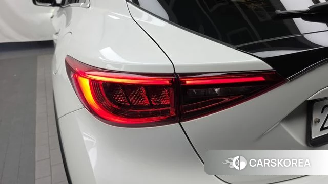 Infiniti Q30 id 4865117 из Кореи 15