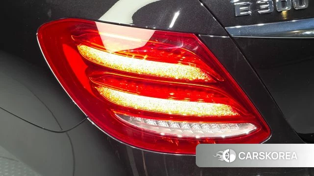 Mercedes-Benz E-Class W213 id 4937648 из Кореи 15