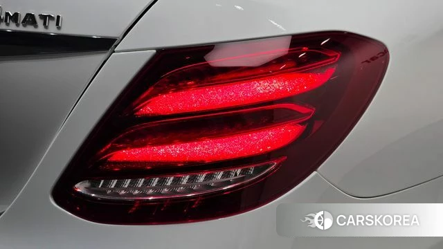Mercedes-Benz E-Class W213 id 5004258 из Кореи 15