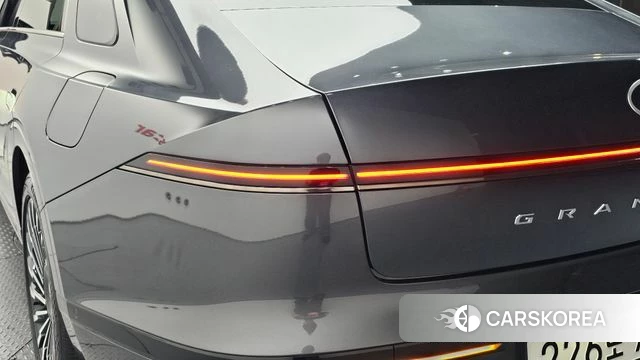 Hyundai Grandeur (GN7) id 4935189 из Кореи 15
