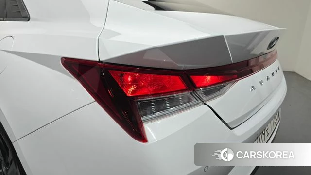 Hyundai Avante Hybrid (CN7) id 4996543 из Кореи 15