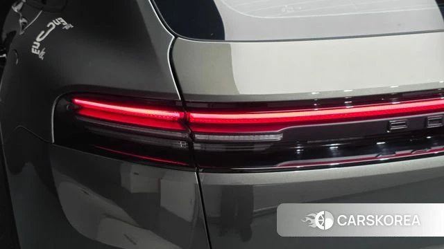 Porsche Makan EV id 4921180 из Кореи 15