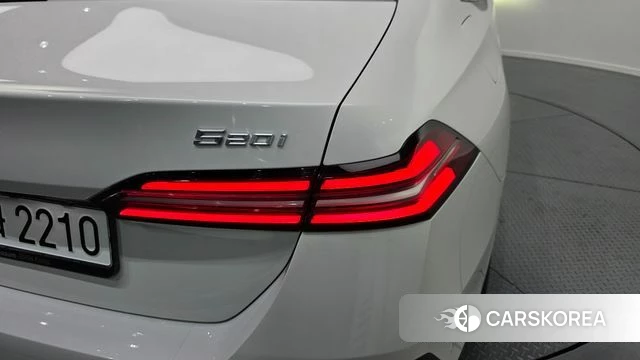 BMW 5 Series (G60) id 5046238 из Кореи 15