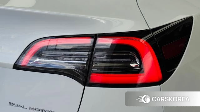 Tesla Model 3 id 4697931 из Кореи 15