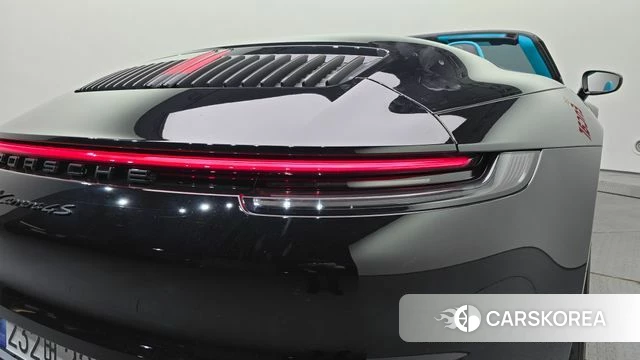 Porsche 911(992) id 4764543 из Кореи 15