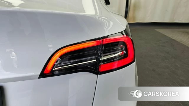 Tesla Model Y id 4641943 из Кореи 15