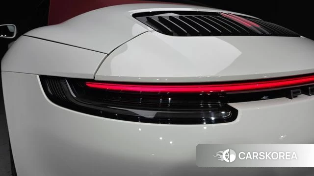 Porsche 911(992) id 5047718 из Кореи 15