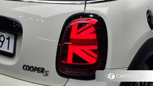 Mini Cooper S id 5040250 из Кореи 15
