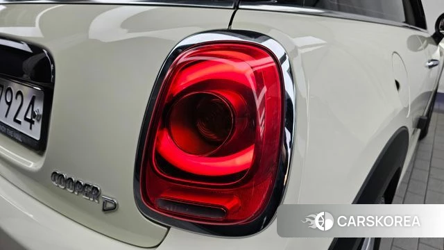 Mini Cooper D id 5023936 из Кореи 15