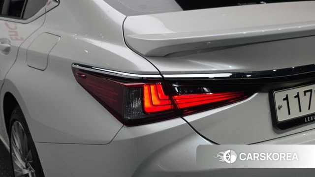 Lexus ES300h 7th generation id 5033014 из Кореи 15