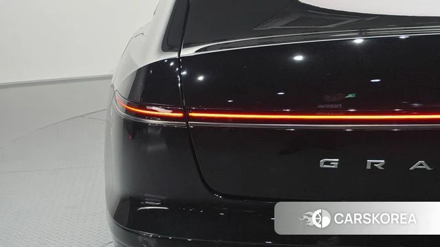 Hyundai Grandeur Hybrid (GN7) id 5033704 из Кореи 15