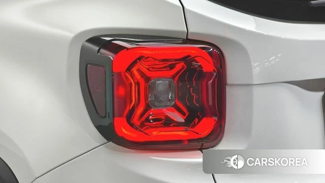 Jeep Renegade id 4992688 из Кореи 15