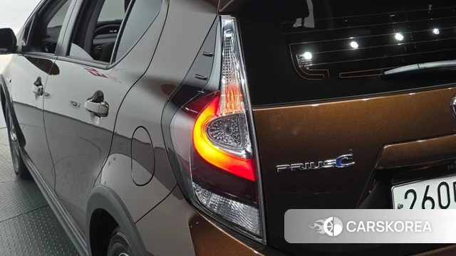 Toyota Prius C id 5017858 из Кореи 15