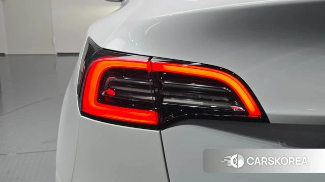 Tesla Model Y id 5040964 из Кореи 15