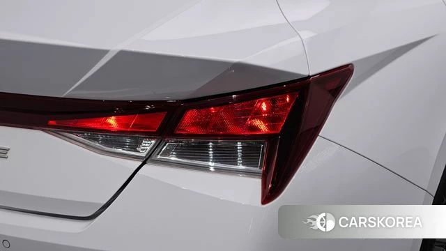 Hyundai Avante Hybrid (CN7) id 5022434 из Кореи 15