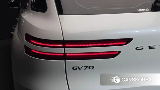 Genesis GV70 id 4965794 из Кореи 15