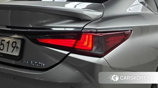 Lexus ES300h 7th generation id 4975821 из Кореи 15