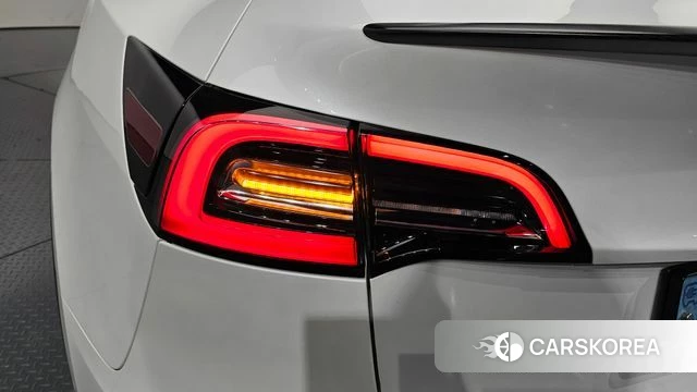 Tesla Model Y id 4930067 из Кореи 15