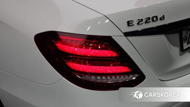 Mercedes-Benz E-Class W213 id 4987944 из Кореи 15