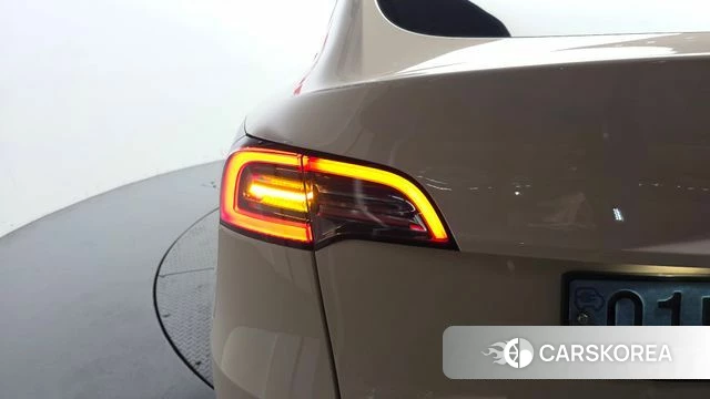 Tesla Model Y id 5040829 из Кореи 15