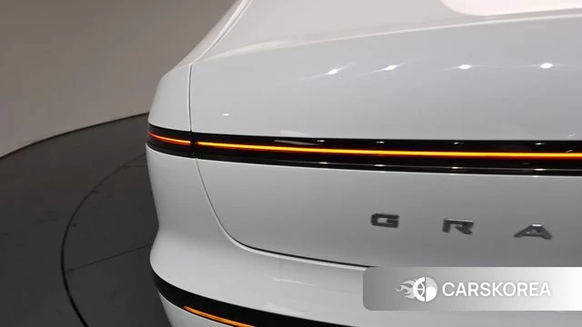 Hyundai Grandeur Hybrid (GN7) id 4670023 из Кореи 15