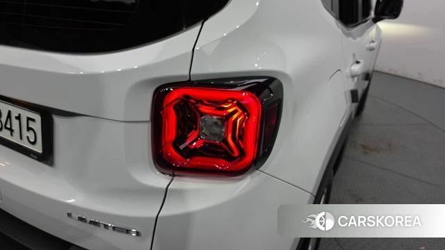 Jeep Renegade id 4943077 из Кореи 15