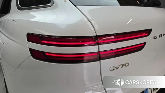 Genesis GV70 id 5002573 из Кореи 15