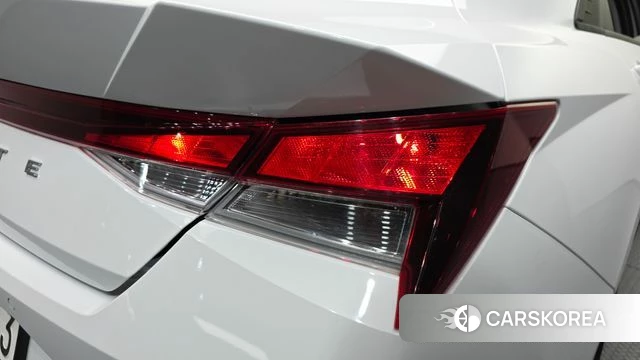 Hyundai Avante Hybrid (CN7) id 5028372 из Кореи 15