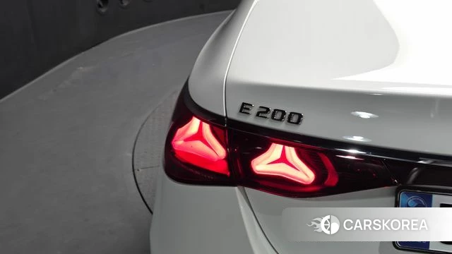 Mercedes-Benz E-Class W214 id 4941125 из Кореи 15