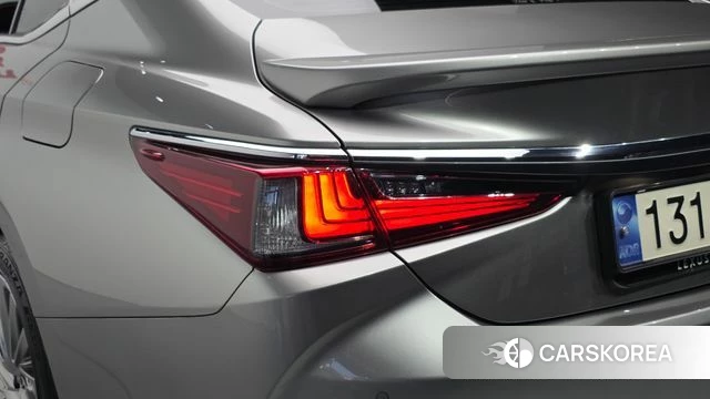 Lexus ES300h 7th generation id 4957921 из Кореи 15