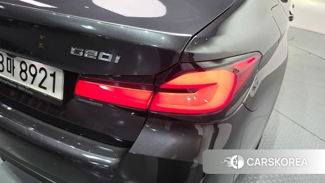 BMW 5 Series (G30) id 5012627 из Кореи 15