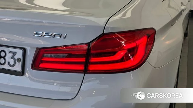BMW 5 Series (G30) id 5028936 из Кореи 15