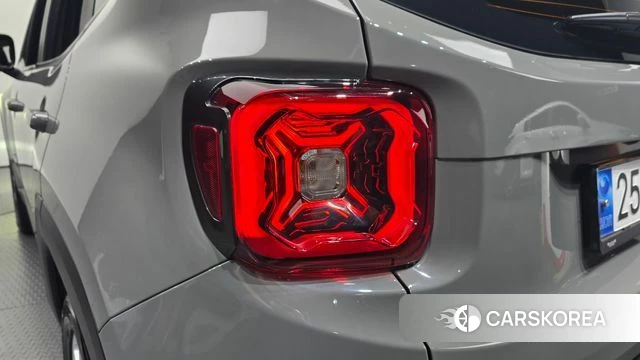 Jeep Renegade id 4918150 из Кореи 15