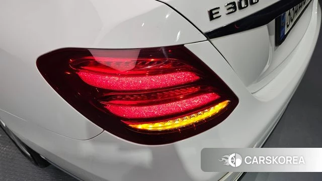 Mercedes-Benz E-Class W213 id 4923973 из Кореи 15
