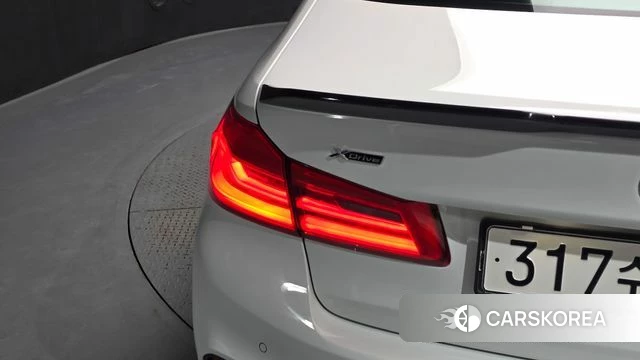 BMW 5 Series (G30) id 5035153 из Кореи 15