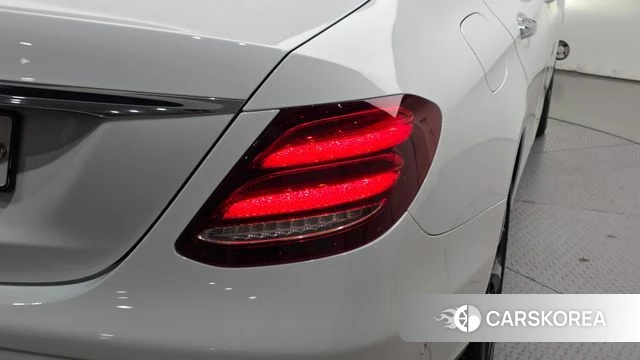 Mercedes-Benz E-Class W213 id 4987841 из Кореи 15