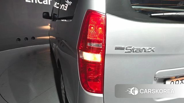 Hyundai The New Grand Starex id 4952432 из Кореи 15