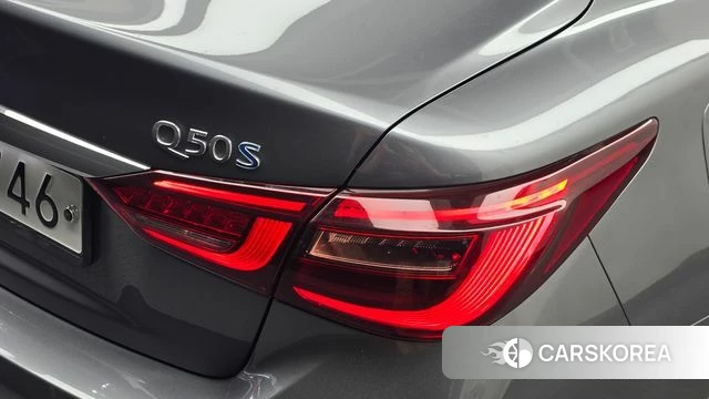 Infiniti Q50 id 4993408 из Кореи 15