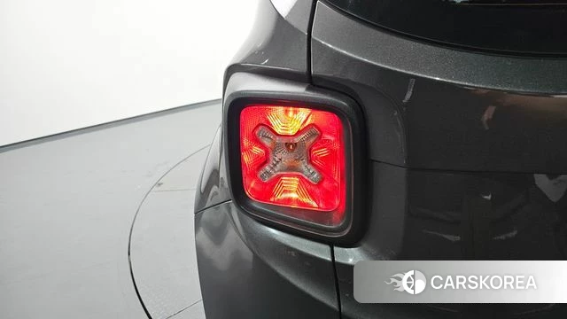 Jeep Renegade id 4977981 из Кореи 15