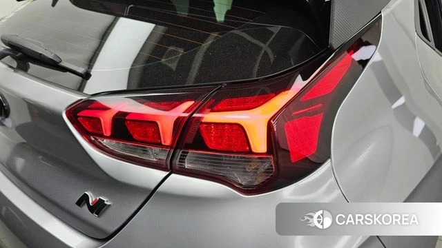Hyundai Veloster (JS) id 4959420 из Кореи 15