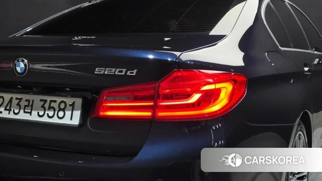 BMW 5 Series (G30) id 4977313 из Кореи 15