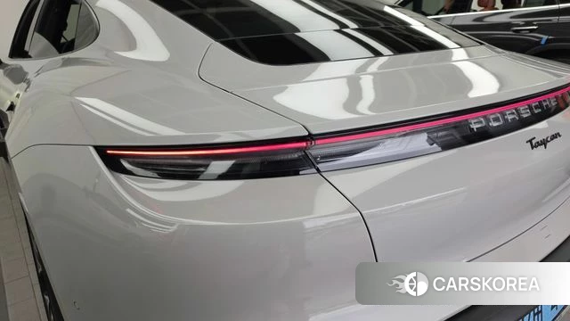 Porsche Taycan id 4792097 из Кореи 15
